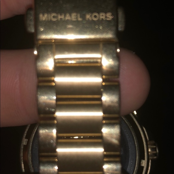 MK smart watch - Picture 3 of 3
